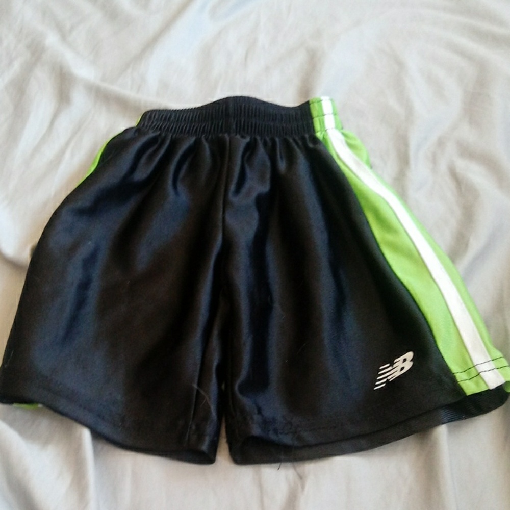 New Balance Boys Athletic Shorts – Size 2T – Black and Green